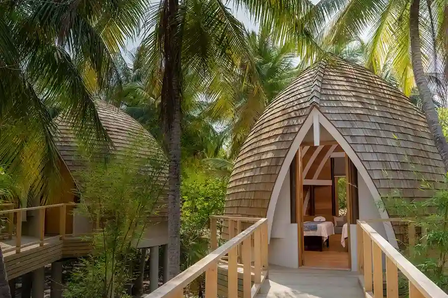 Emerald Faarufushi Resort & Spa-1